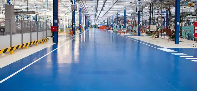 Piso industrial con recubrimiento de alto desempeño